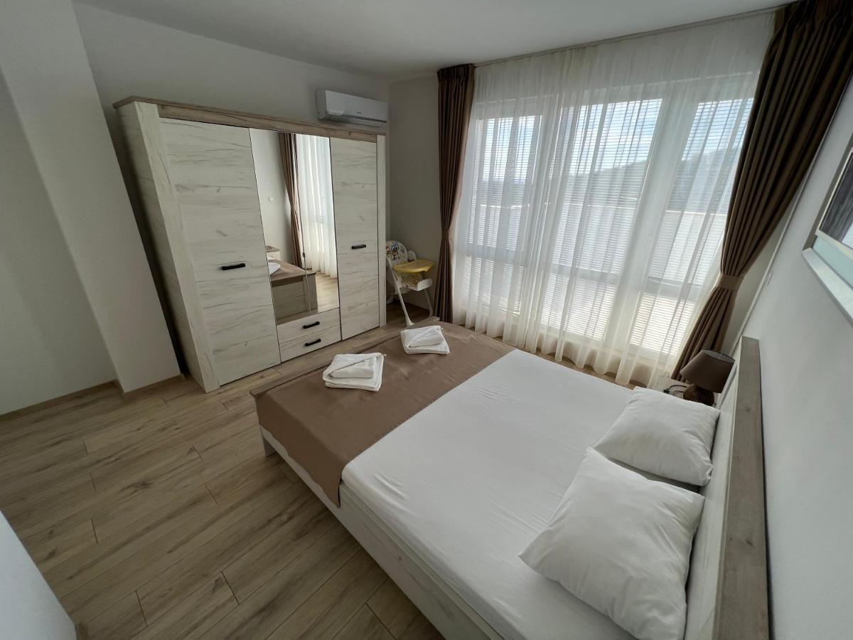 Sea Тerrace Aquamarine Apartment Golden Sands Bagian luar foto